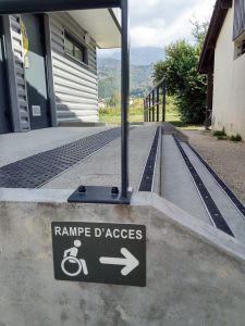 Ensemble sportif Allende - Plaque rampe